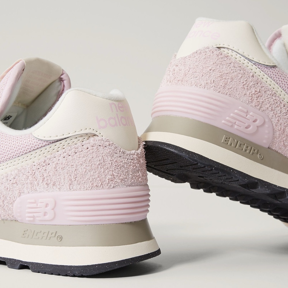 New Balance NB574 Women’s Pink Terry Cloth Retro Runner NEW Sz 8 - Picture 3 of 12